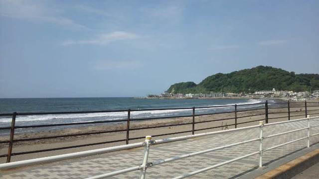 C360_2012-05-28-08-34-52_org@カロンと江の島.jpg